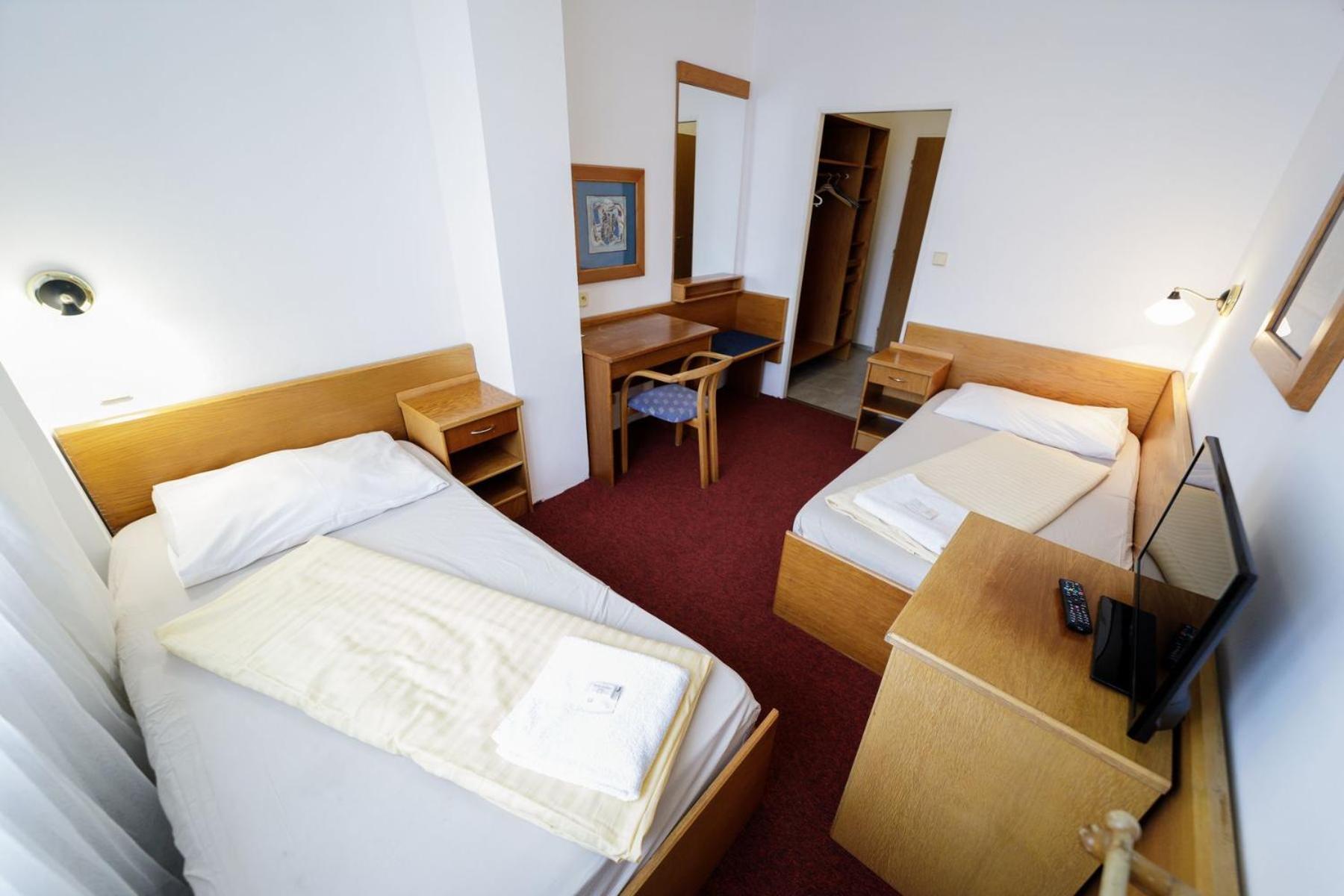 Hotel Peliny Chocen المظهر الخارجي الصورة