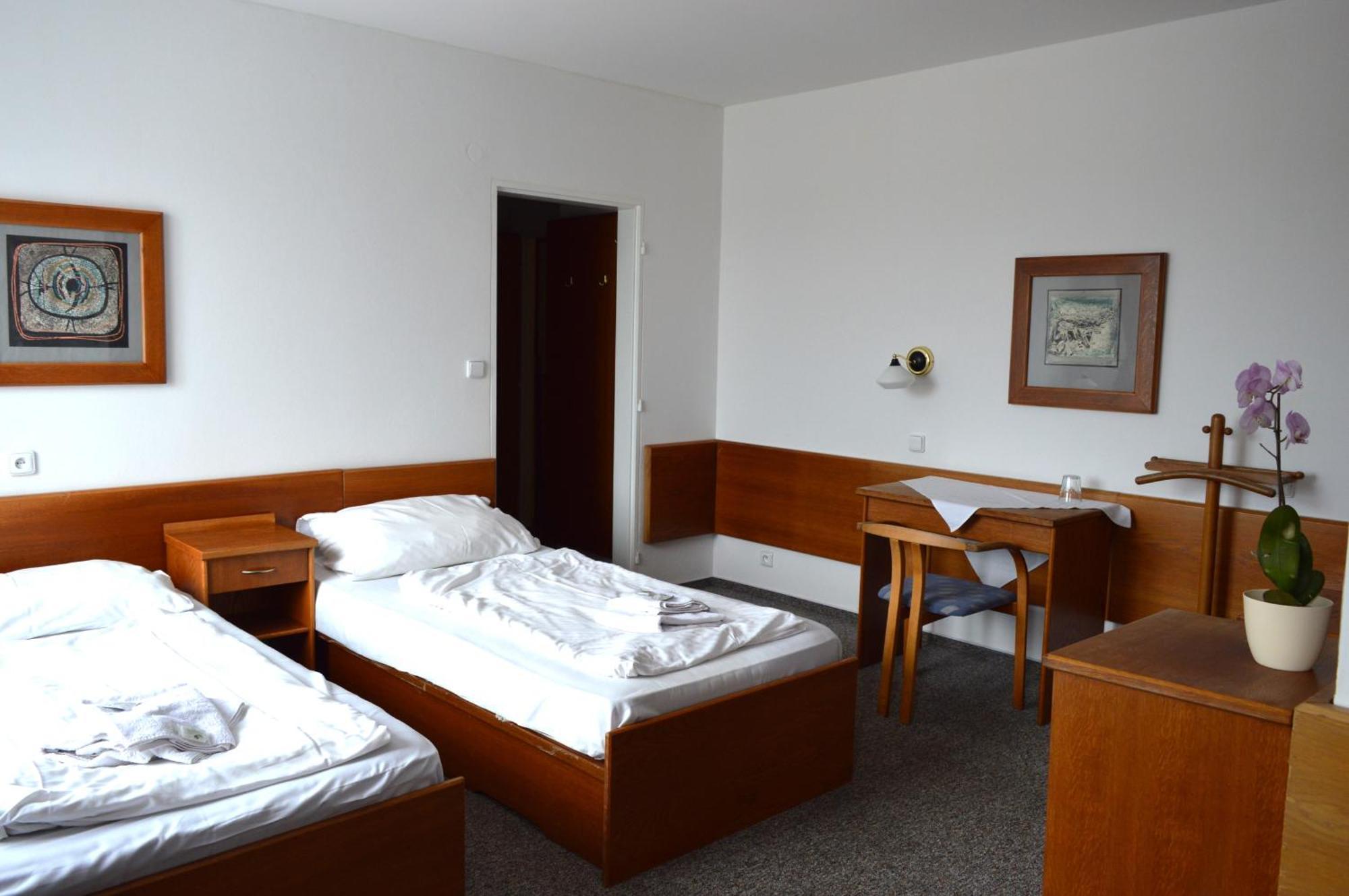 Hotel Peliny Chocen المظهر الخارجي الصورة